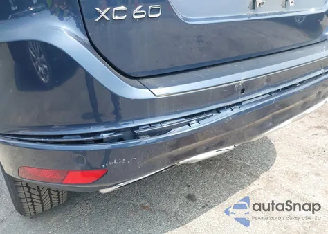 2015 Volvo Xc60 из США, поврежденный, VIN YV4902RK2740596